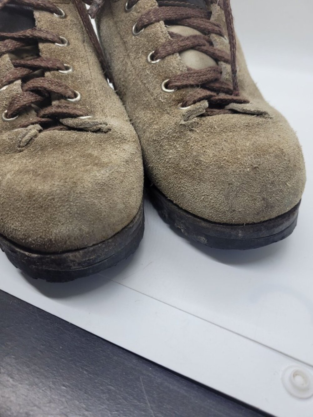 VTG Vasque Hiking Boots 5.5 Made In Italy Suede Leather Vibram Sole Outdoor - Picture 6 of 10